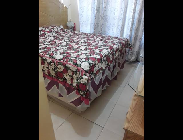 2 BEDROOM FLAT FOR SALE IN PIONEER PARK